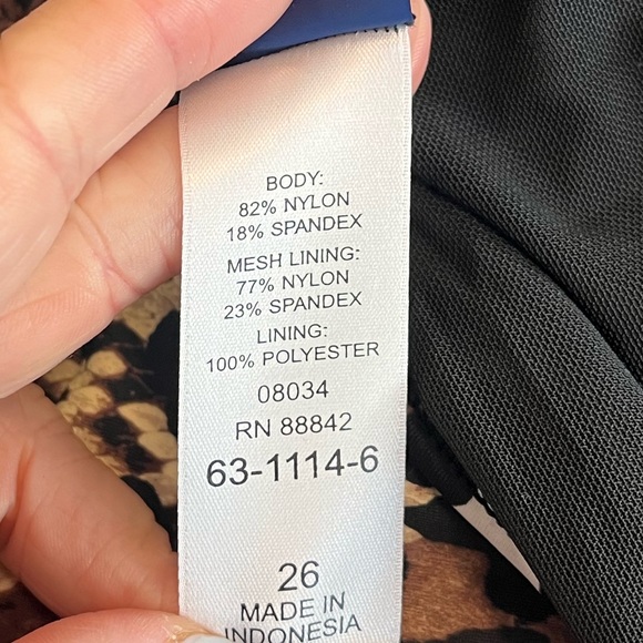 Swimsuits for All Swimdress Swim Dress One Piece Swimsuit 26 New - Picture 7 of 8